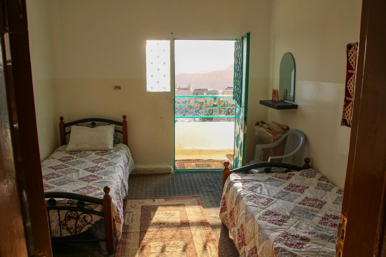 Petra Family House Panzió Kültér fotó