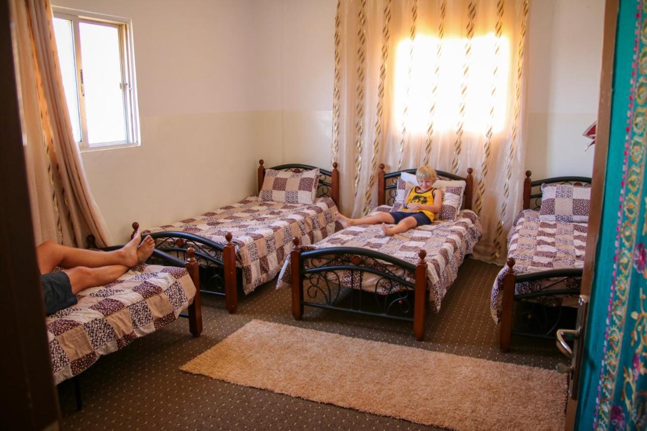 Petra Family House Panzió Kültér fotó